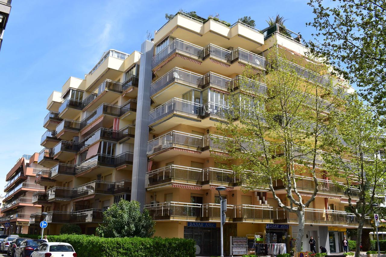 شقة Differentflats Palafox سالو المظهر الخارجي الصورة